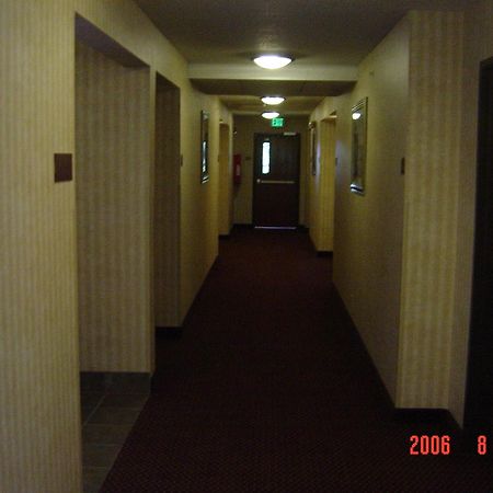 Hometown Inn & Suites Schererville Bagian luar foto