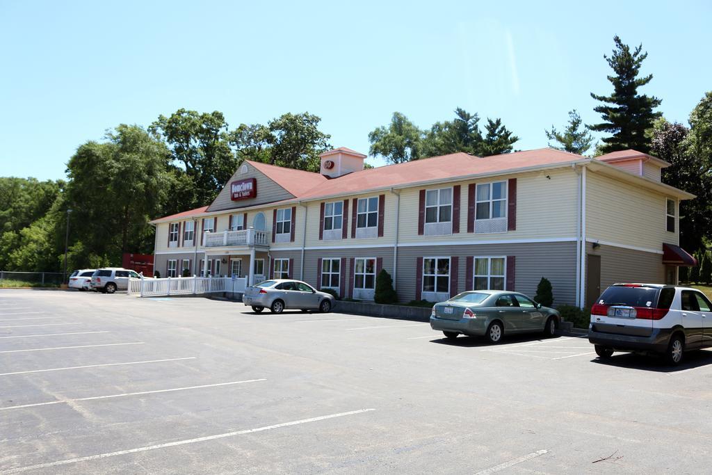 Hometown Inn & Suites Schererville Bagian luar foto